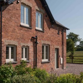 Harecroft Cottages - kate & tom's Large Holiday Homes