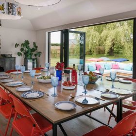 Harecroft Cottages - kate & tom's Large Holiday Homes