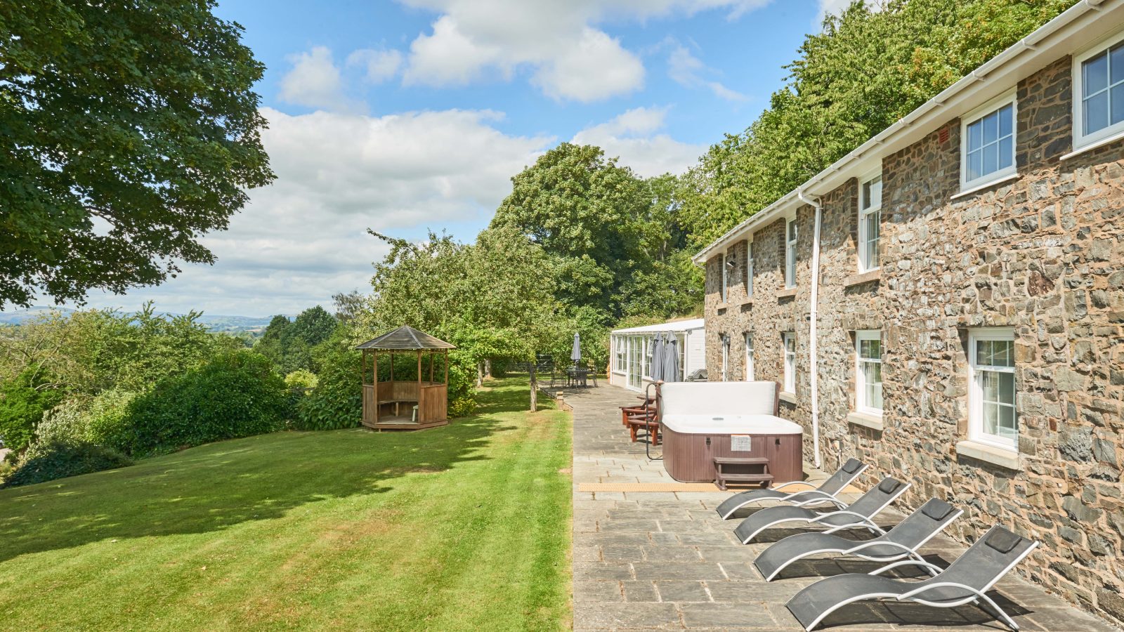 Severn Valley Cottages - kate & tom's Large Holiday Homes