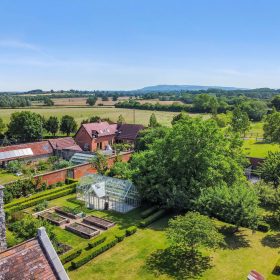 Malvern View Manor - kate & tom's Large Holiday