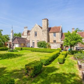 Malvern View Manor - kate & tom's Large Holiday