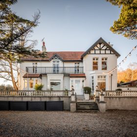 Castle View Country House - kate & tom's Large Holiday Homes