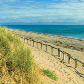 Pwllheli Beach - kate & tom's Large Holiday