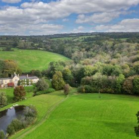 Lake View Hall - kate & tom's Large Holiday Homes