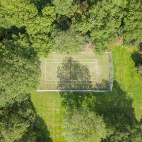 The Villa in the Trees - kate & tom's Large Holiday Homes