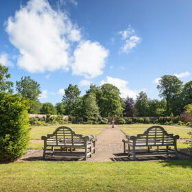 Walled Garden Cottages - kate & tom's Large Holiday Homes