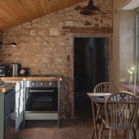 Walled Garden Cottages - kate & tom's Large Holiday Homes