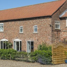 Granary Grove Farm - kate & tom's Large Holiday Homes