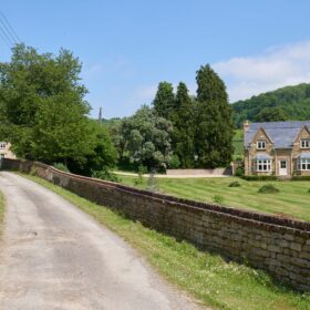 Park Farmhouse - kate & tom's Large Holiday Homes