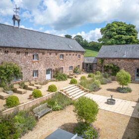 Boho Barnhouse - kate & tom's Large Holiday Homes