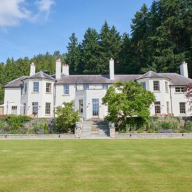 Limebrook Hall - kate & tom's Large Holiday Homes