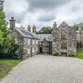 Harlech Retreat - kate & tom's Large Holiday Homes