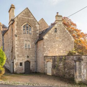 Lambrook House - kate & tom's Large Holiday Homes