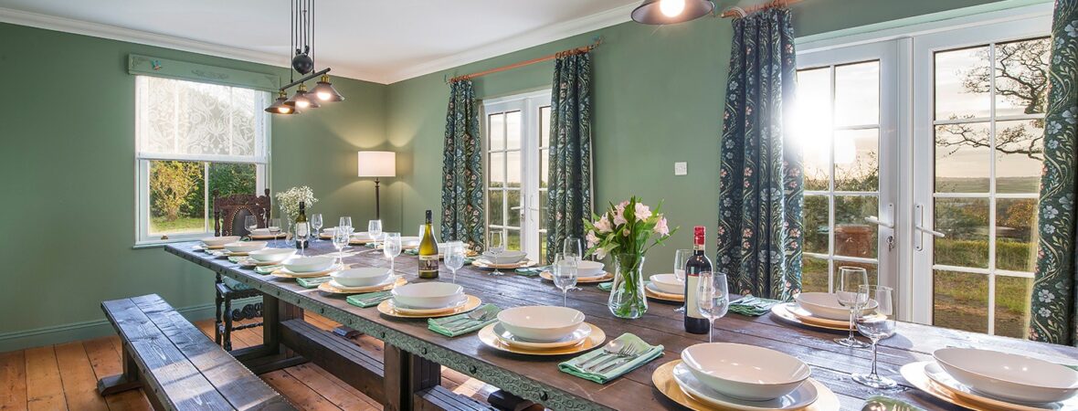 Carmarthen Manor - kate & tom's Large Holiday Homes