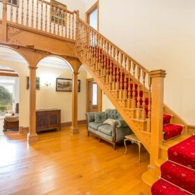 Carmarthen Manor - kate & tom's Large Holiday Homes