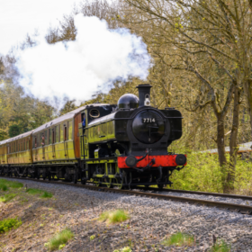 Steam Train - kate & tom's Large Holiday Homes