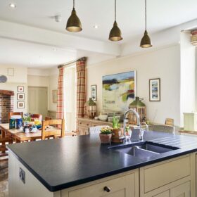 Springham Manor - kate & tom's Large Holiday Homes