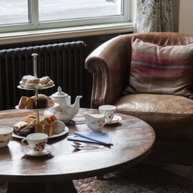 Snowdonia House - kate & tom's Large Holiday Homes